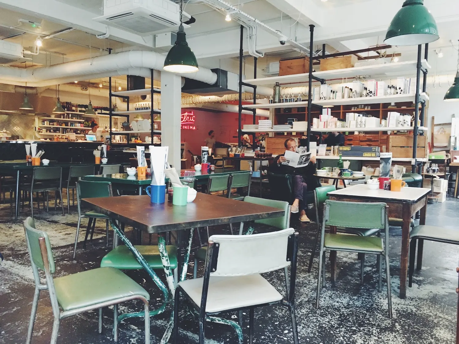 HeyPongo 50 noms de restaurants avec un jeu de mot dedans